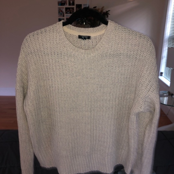 Gray sweater - Picture 2 of 3